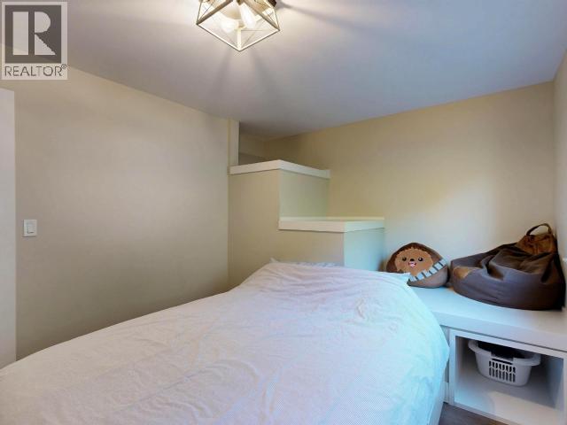 2158 ROBERTS ROAD - 23