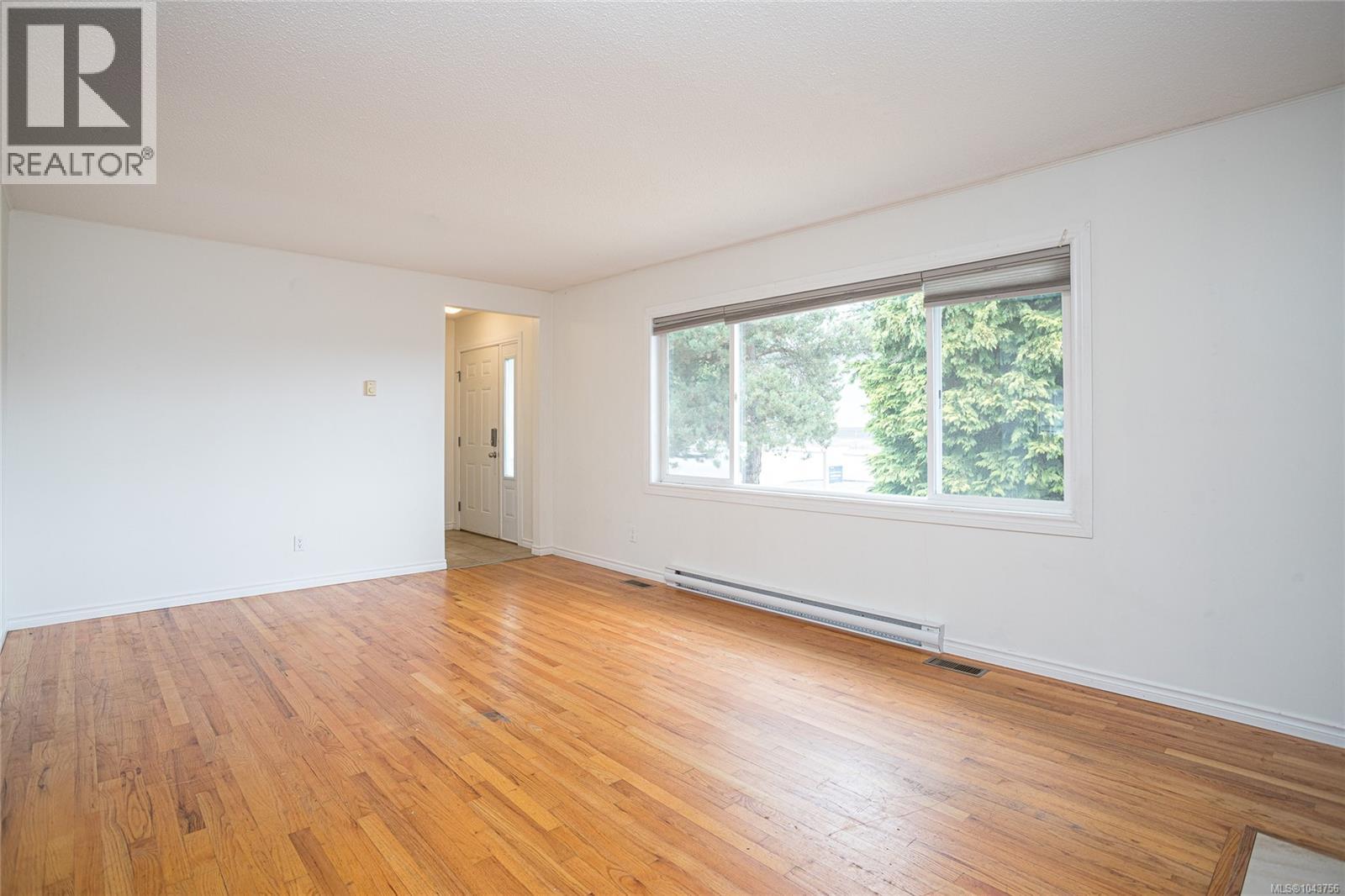 607 Fifth St - 11