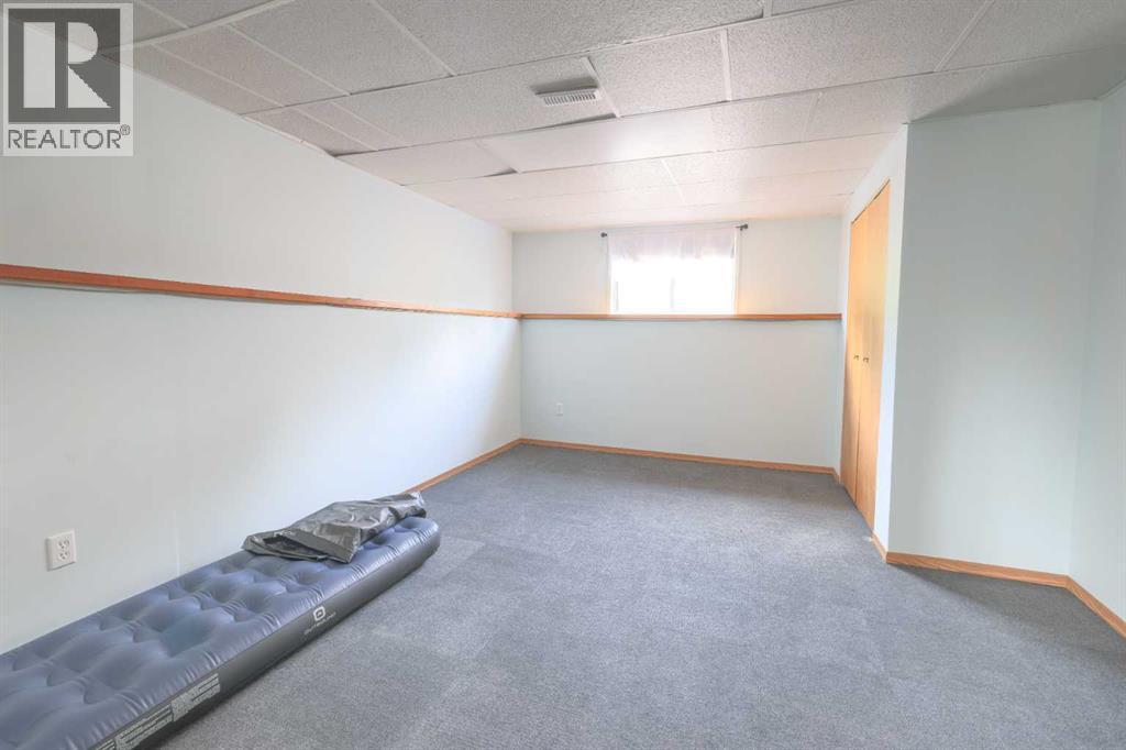 5116 51 Avenue - 21