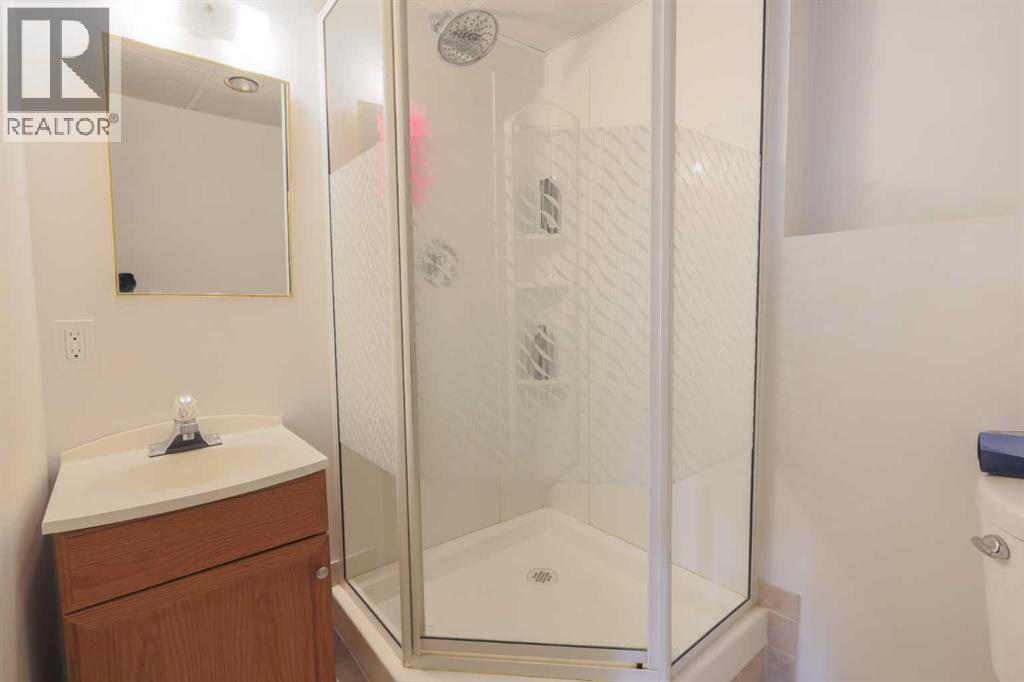 5116 51 Avenue - 26