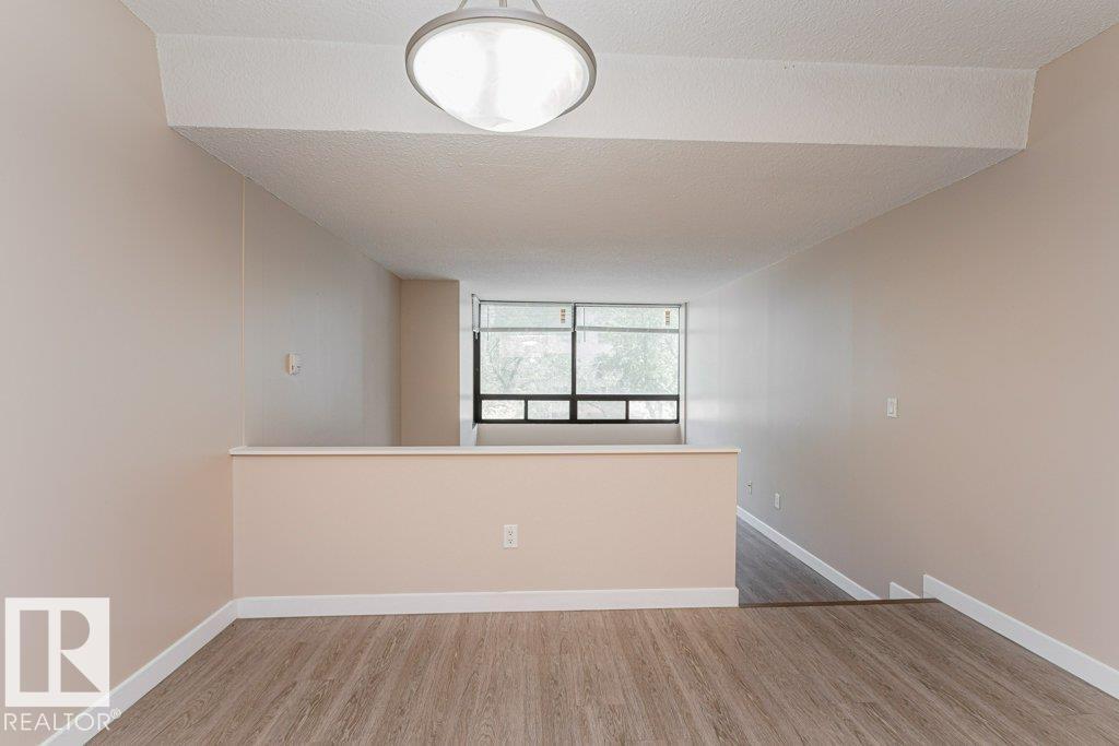 #327 10160 114 ST NW - 14