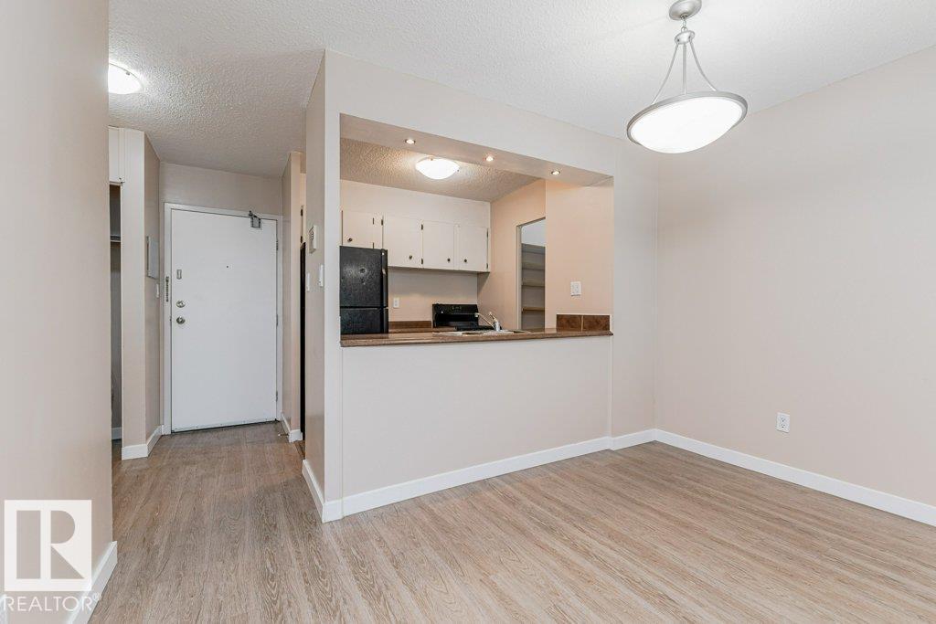 #327 10160 114 ST NW - Image 15