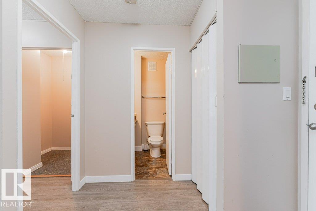 #327 10160 114 ST NW - 32