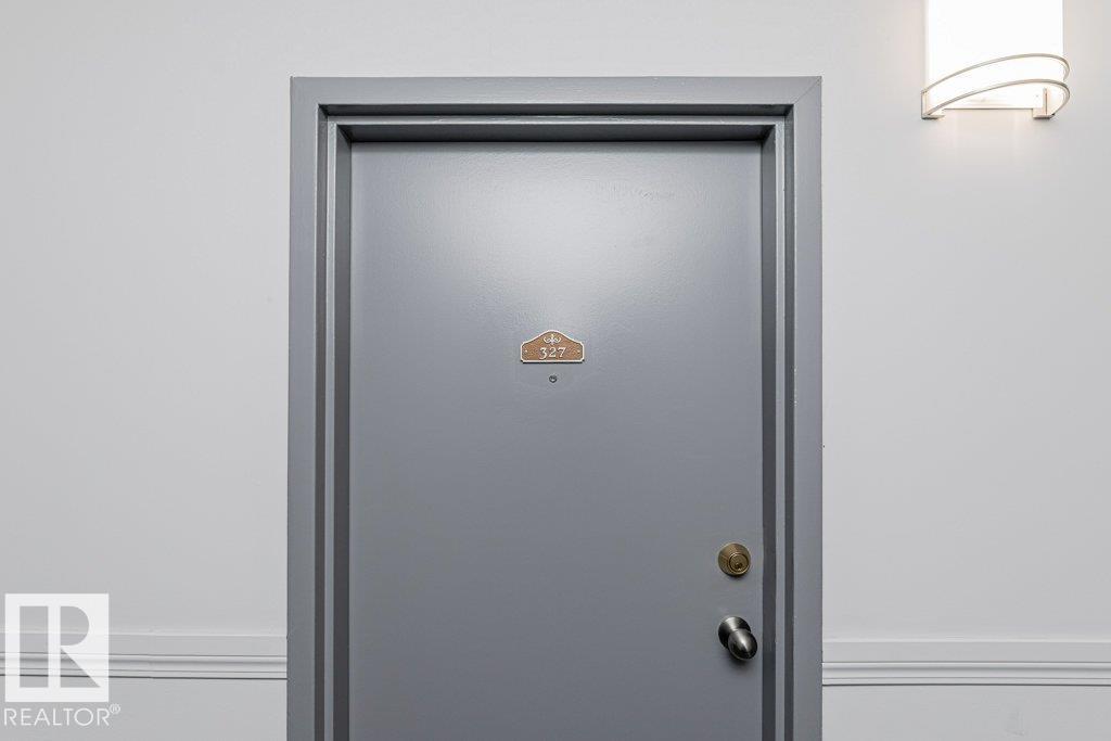#327 10160 114 ST NW - Image 8