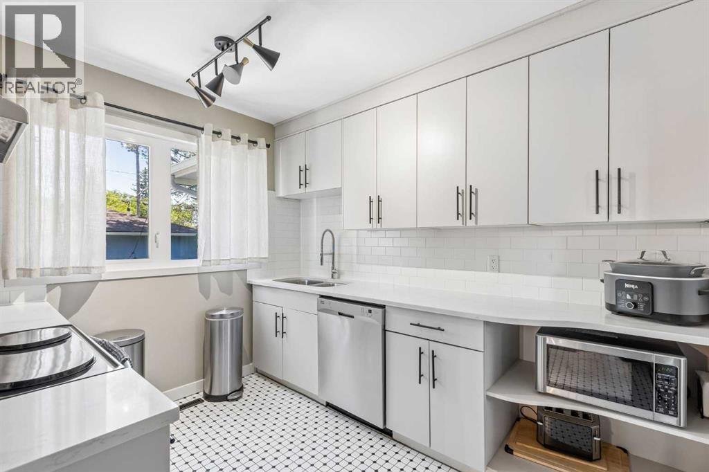 4936 Worcester Drive SW - 14