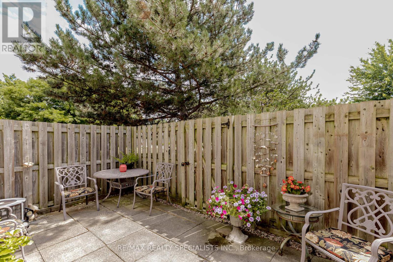#66 8136 COVENTRY ROAD - 27