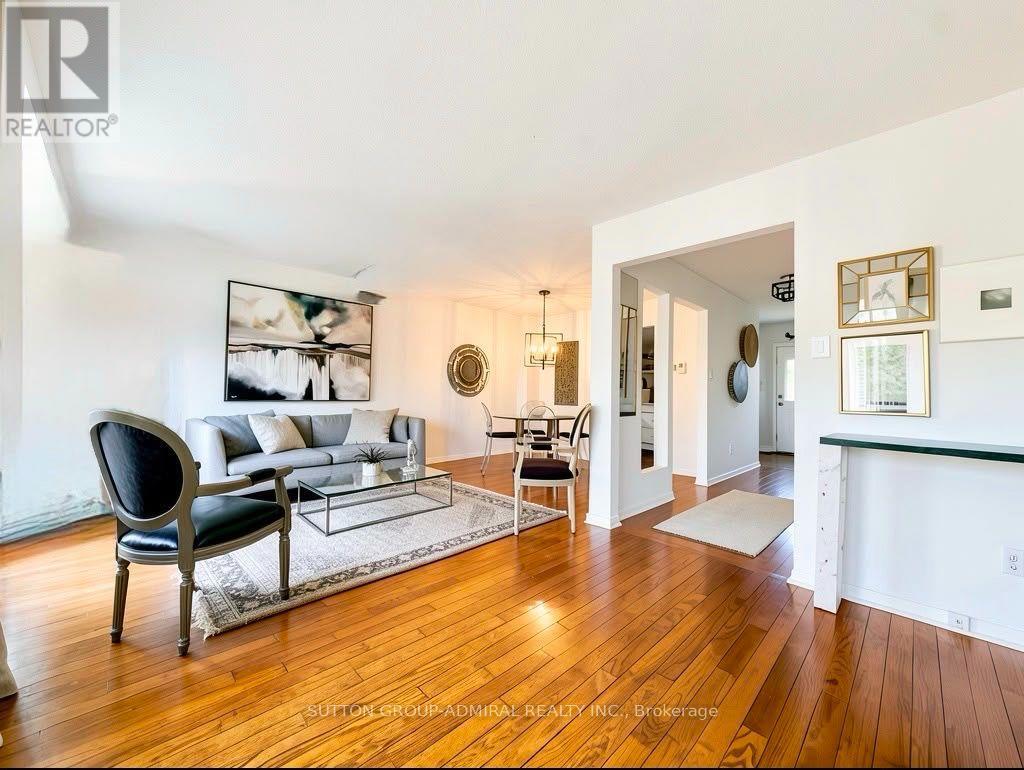 19 BACKUS COURT - 6