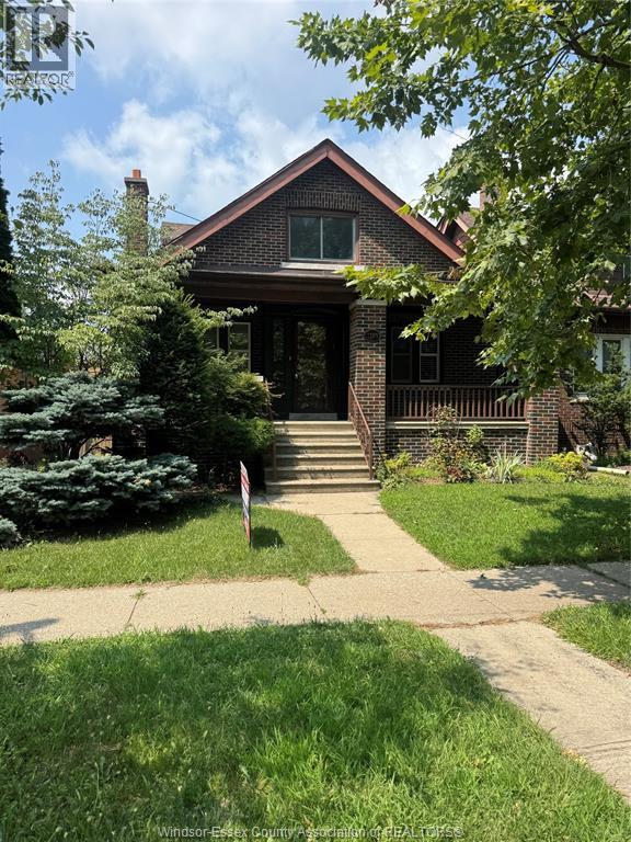 2185 DOUGALL AVENUE - 2