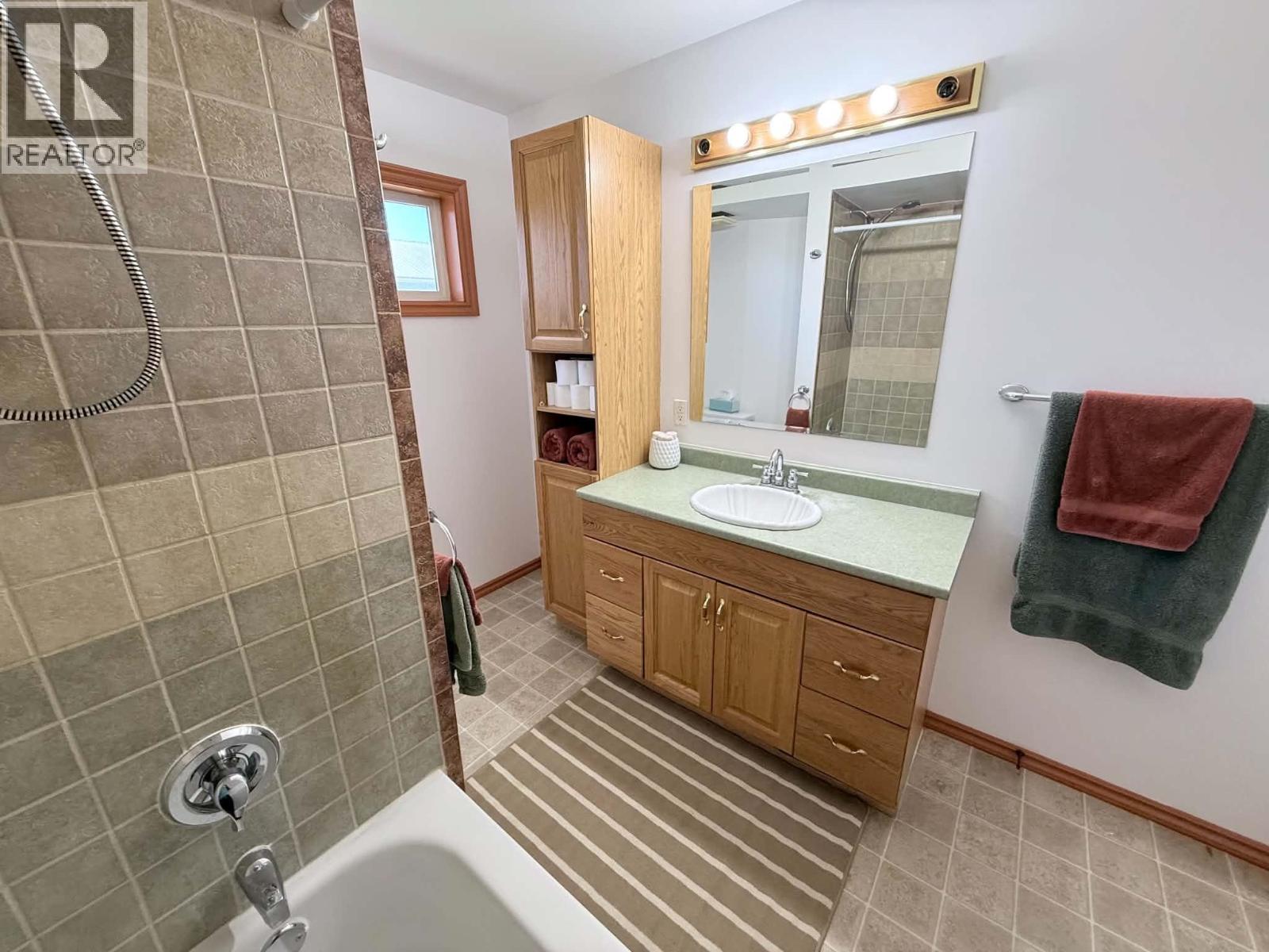 12224 242 ROAD - 26