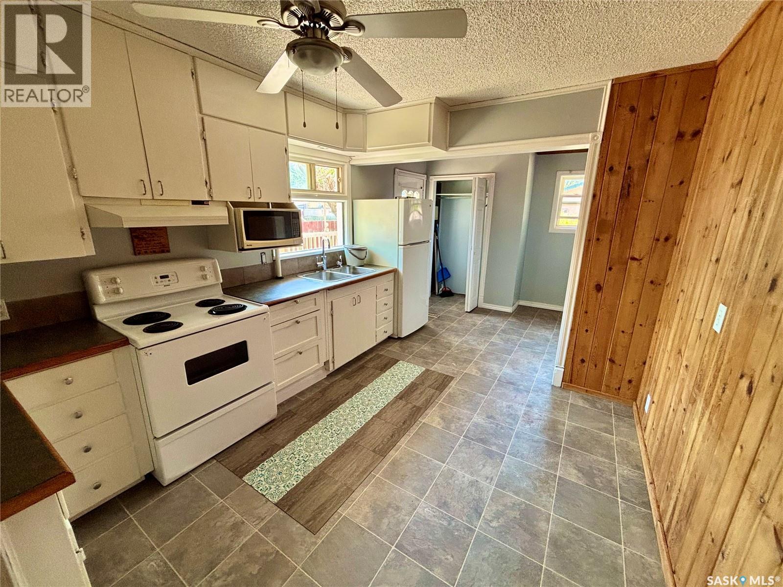 314 Retallack STREET - 4