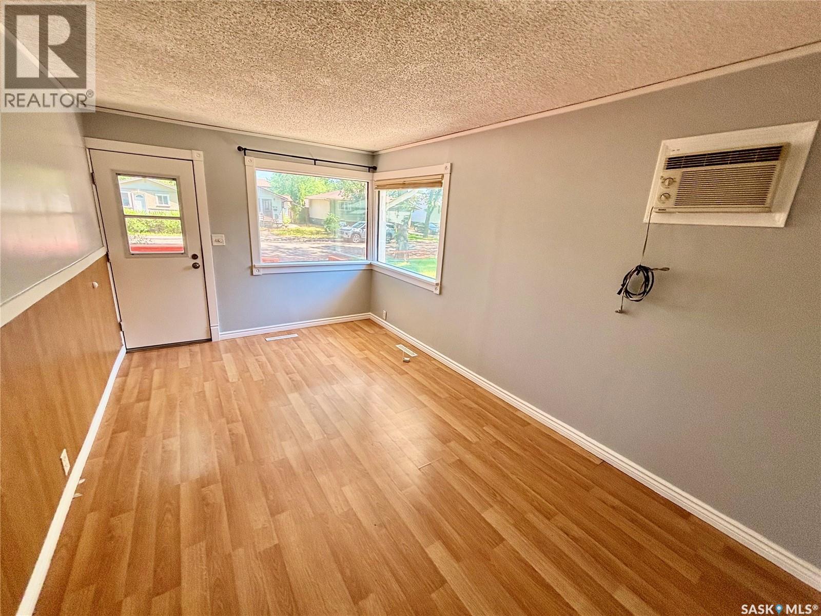 314 Retallack STREET - 3