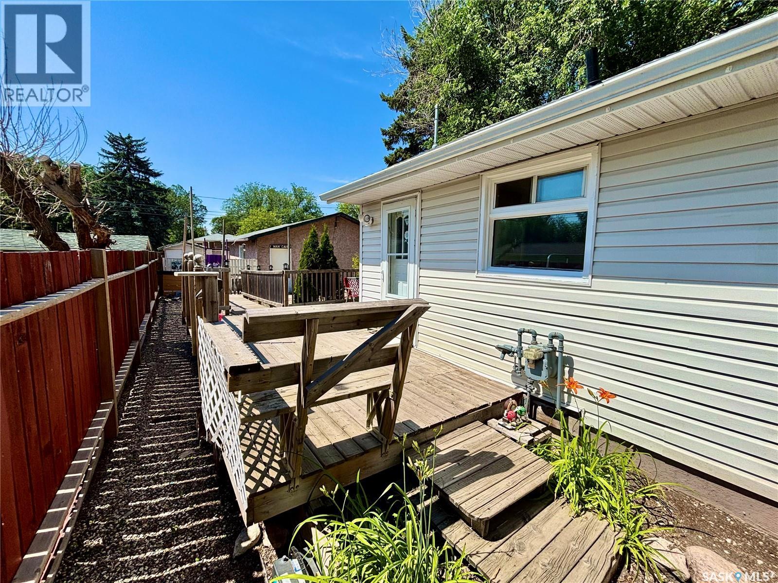 314 Retallack STREET - 11