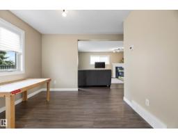 1906 65 St Nw, Edmonton, AB T6L7A2 Photo 12