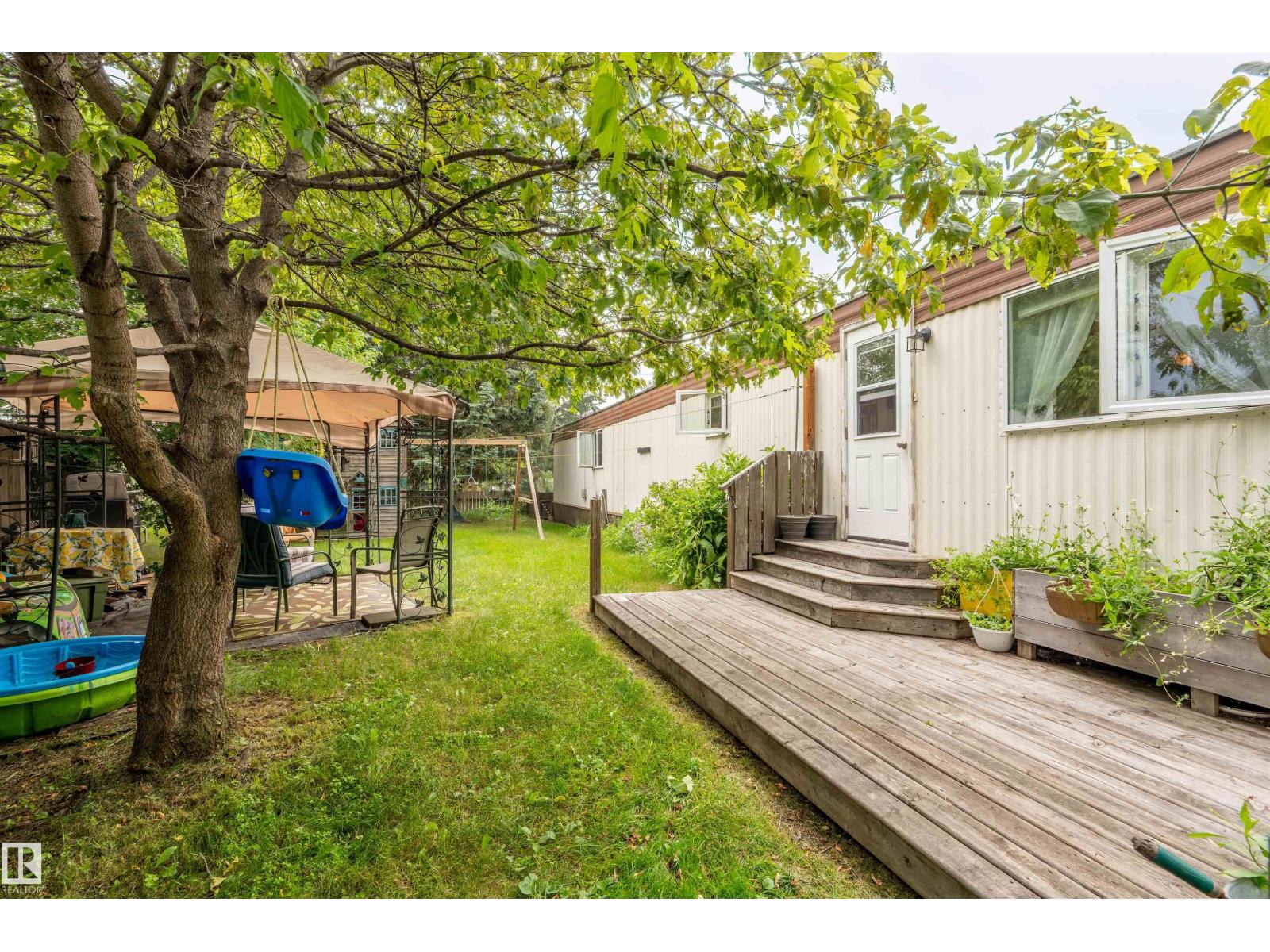 5301 52 ST - 19