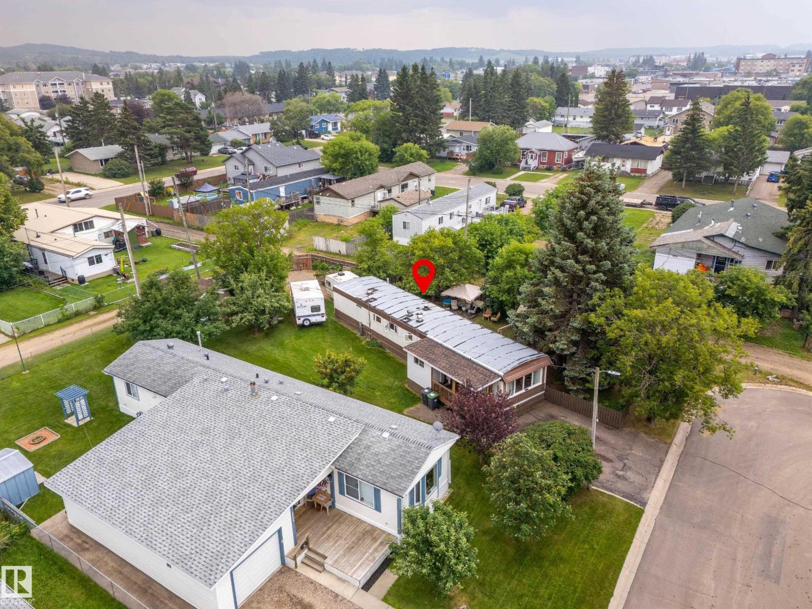 5301 52 ST - 21