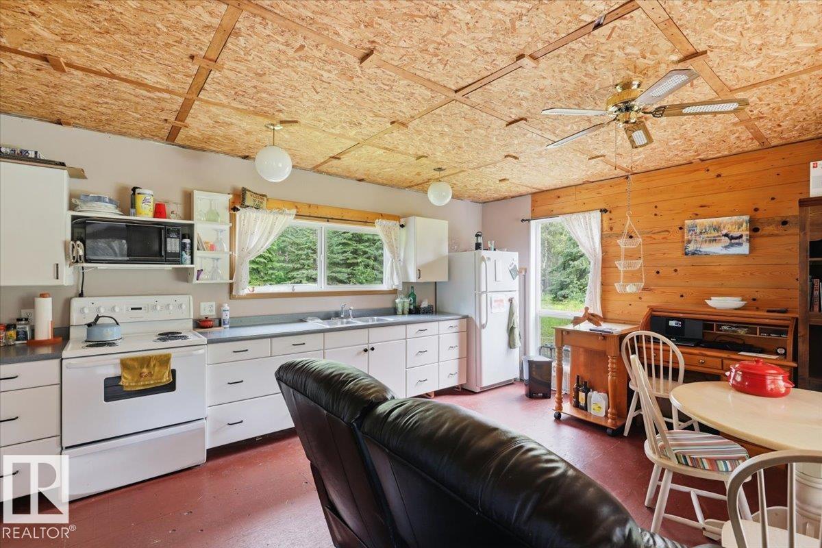 1301 GLEN HAVEN CR - 3