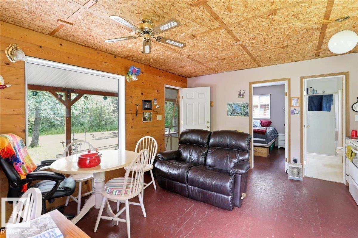 1301 GLEN HAVEN CR - 4