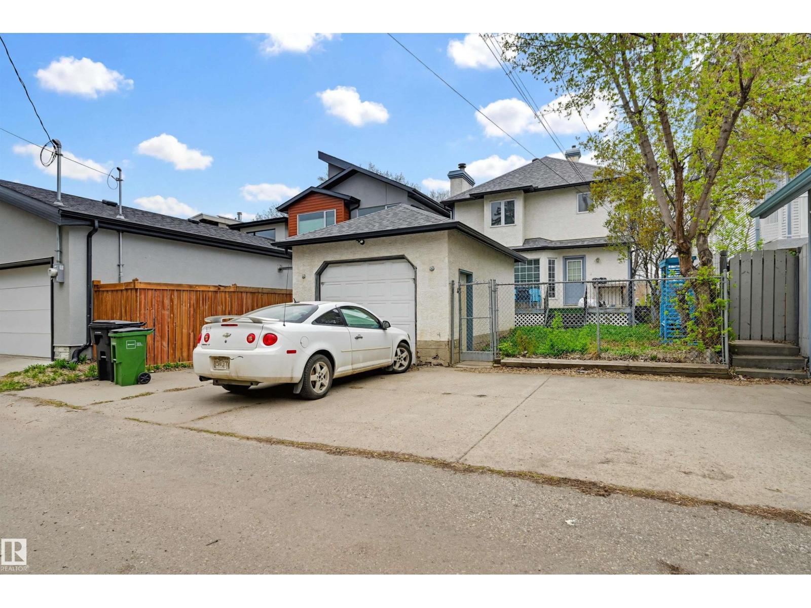 11107 UNIVERSITY AV NW - 30