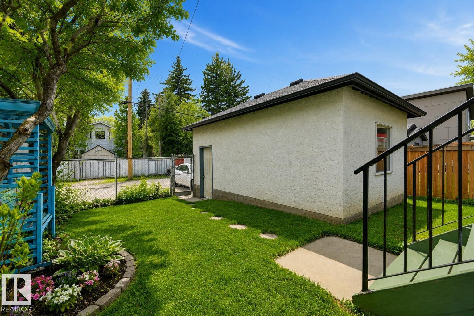 11107 UNIVERSITY AV NW - 29
