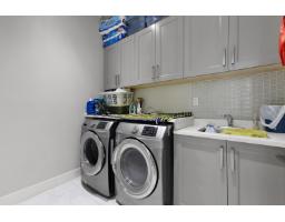 18585 56 Avenue, Surrey, BC V3S9E5 Photo 11