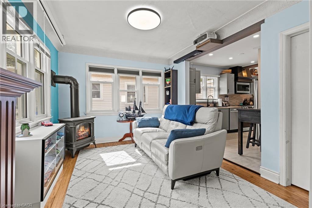 5025 ALBERT Street - Image 8