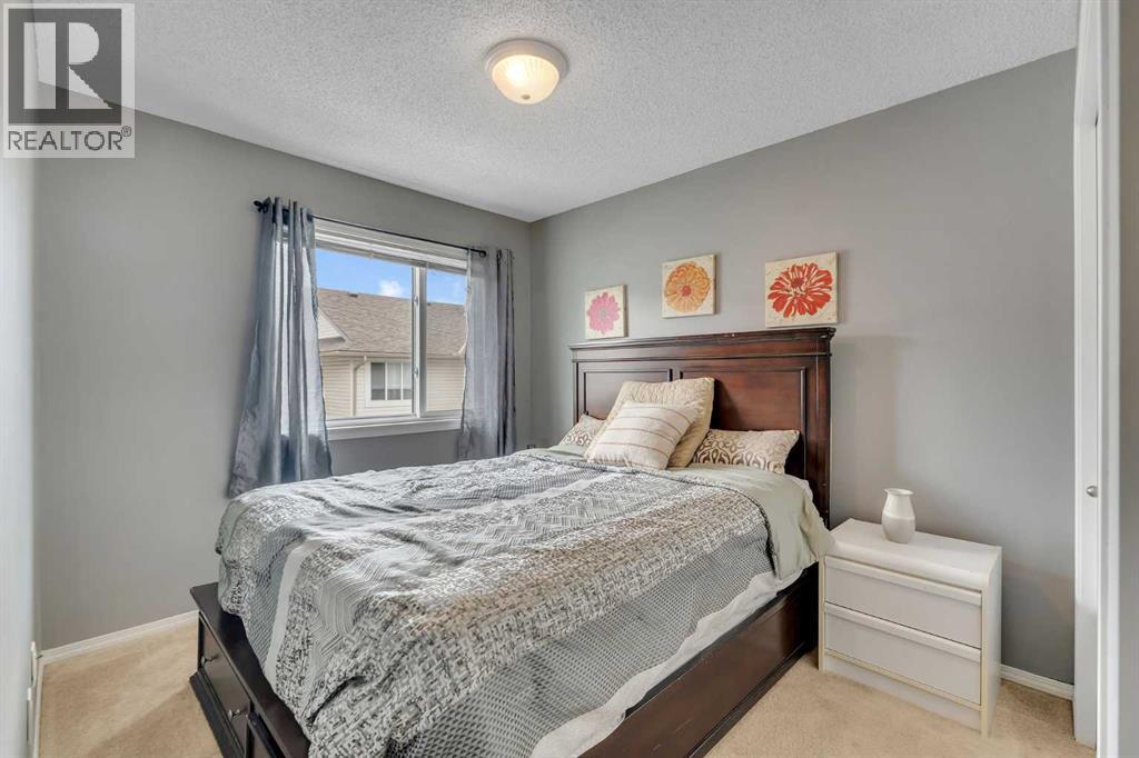 #27 4 Stonegate Drive NW - 21