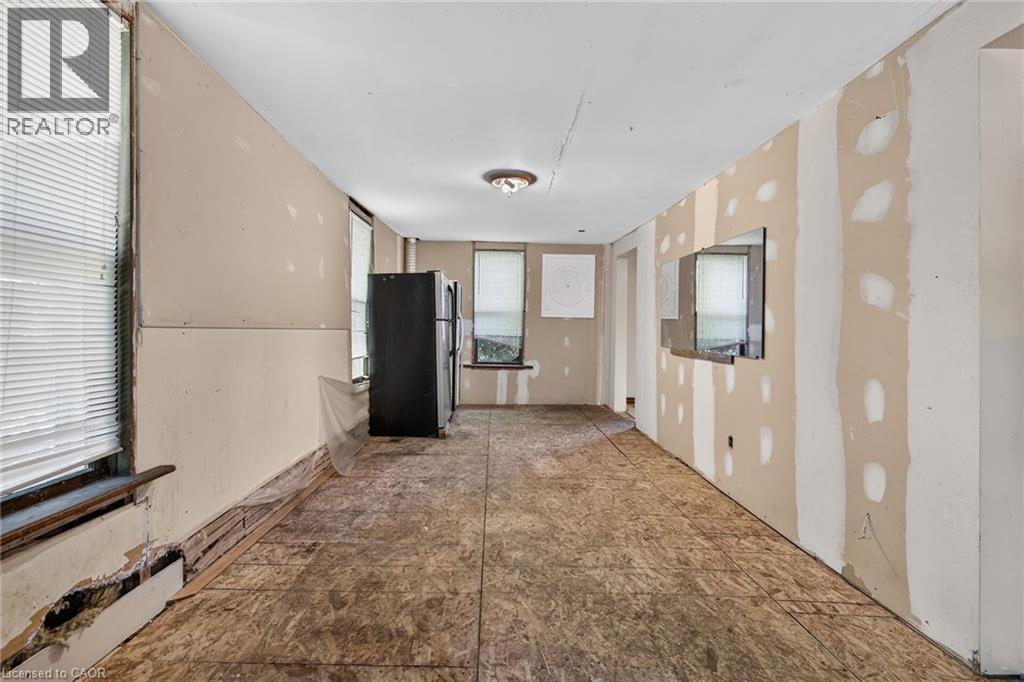 44 SIMS LOCK Road - 17