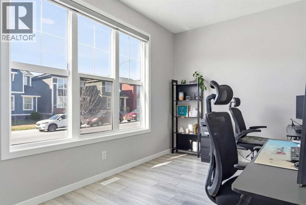 44 Amblefield Avenue NW - 3