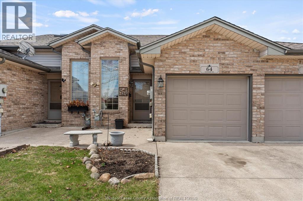 64 TOFFLEMIRE COURT - 1