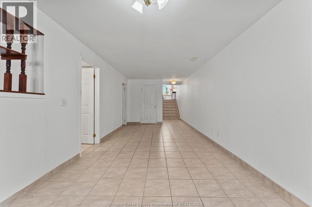 64 TOFFLEMIRE COURT - 18