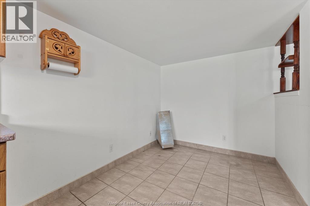 64 TOFFLEMIRE COURT - 22
