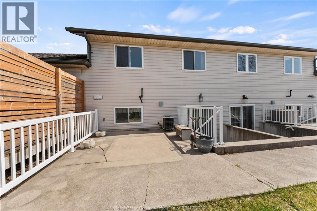 64 TOFFLEMIRE COURT - 26