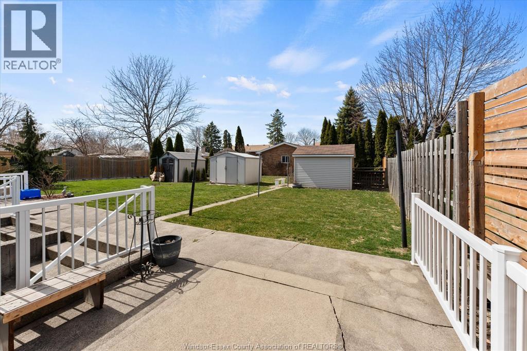 64 TOFFLEMIRE COURT - 27