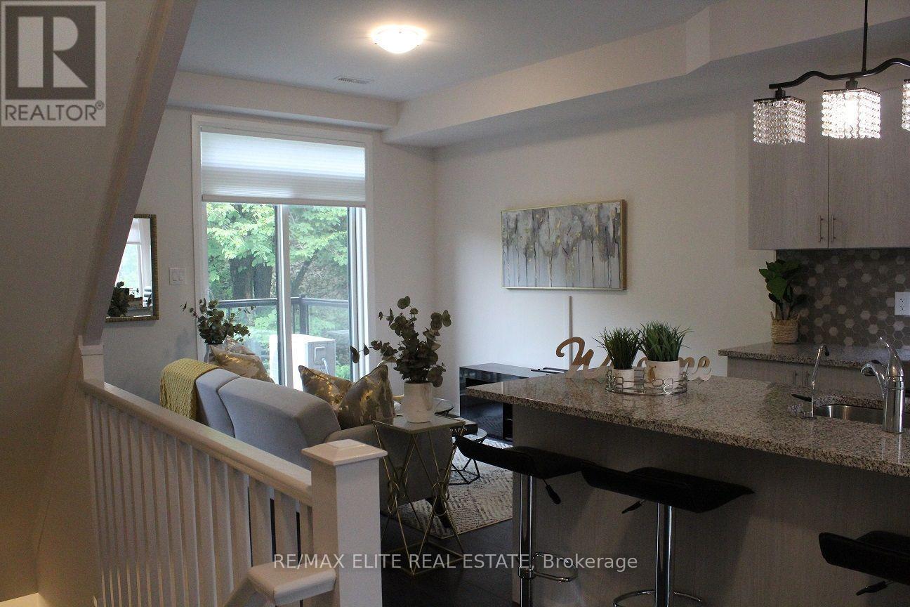 #60 2 WILLOW STREET - 18