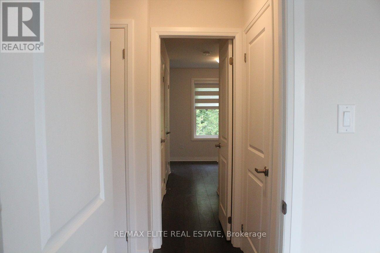 #60 2 WILLOW STREET - 32