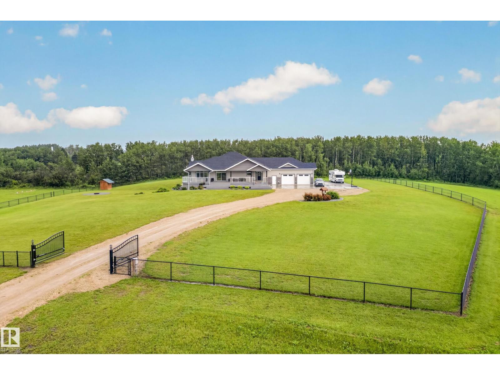52502 RGE ROAD 22 A - 8
