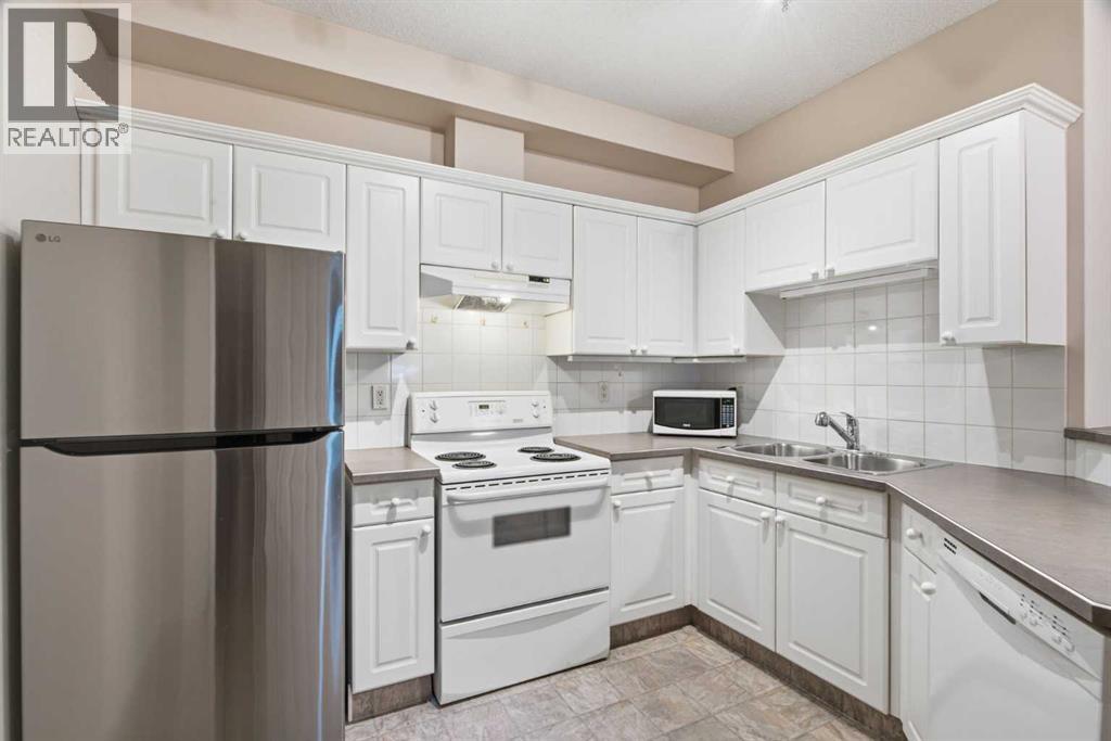 #103 126 14 Avenue SW - 18