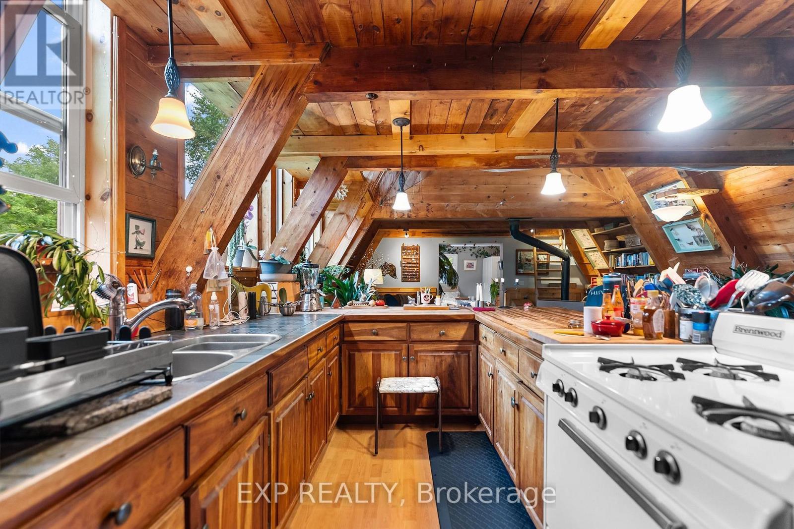 387A SUNNY HILL ROAD - 11
