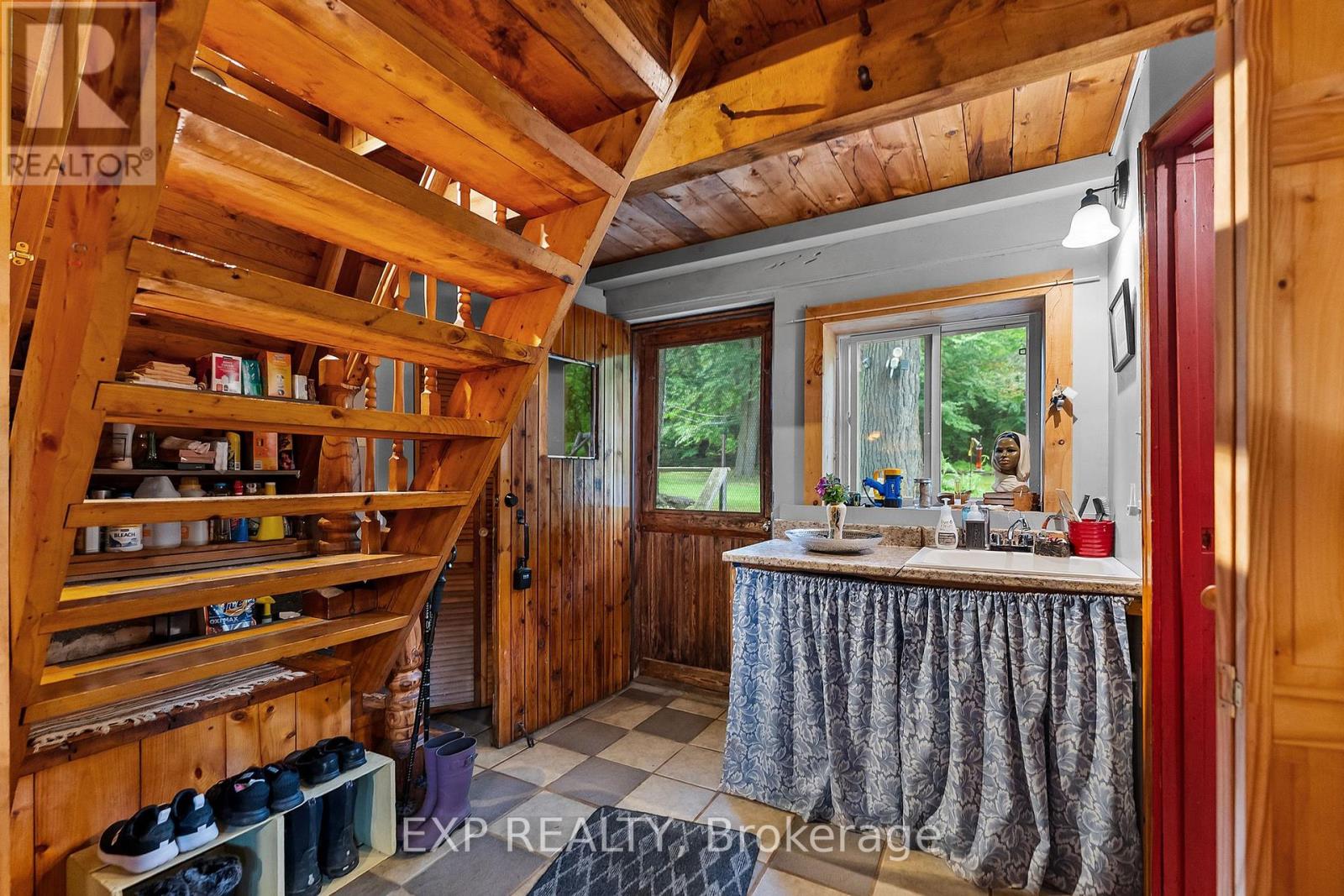 387A SUNNY HILL ROAD - 7