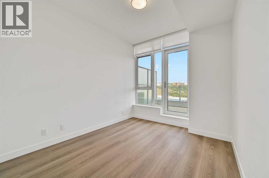 #804 118 Waterfront Court SW - 23