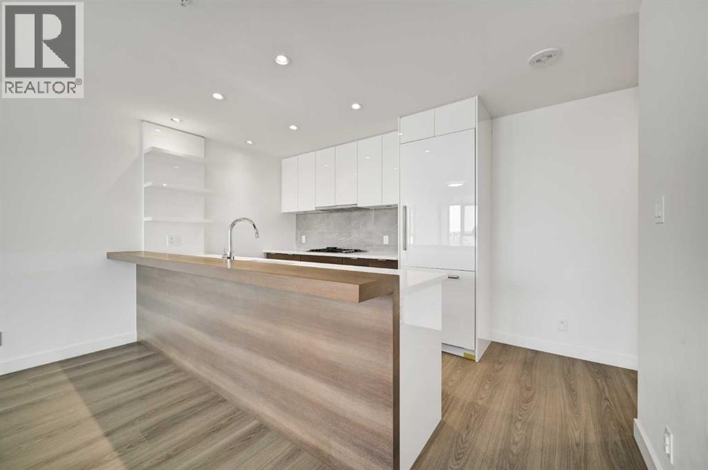 #804 118 Waterfront Court SW - 13