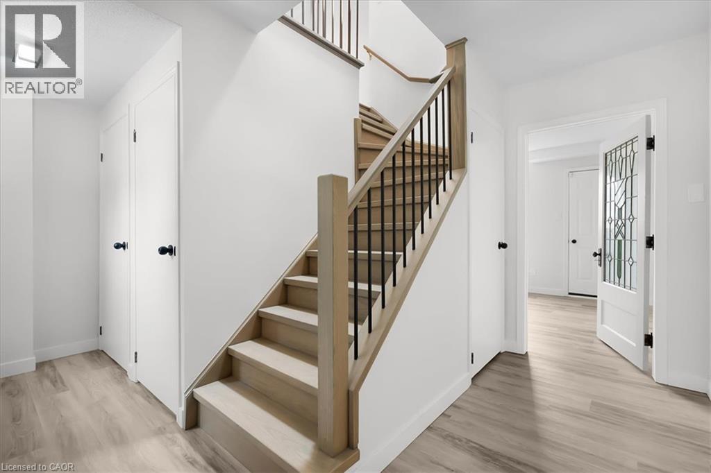 345 BERKINDALE Drive - 18