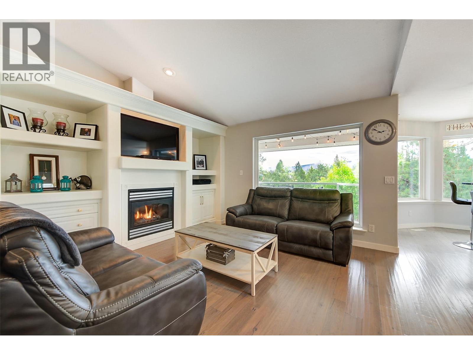 971 Westview Way - 3