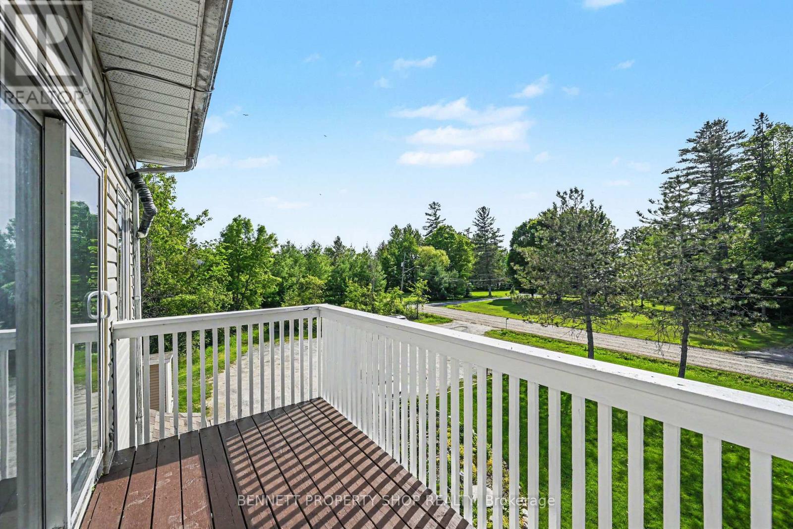 #3D 1036 BARRYVALE ROAD - 13