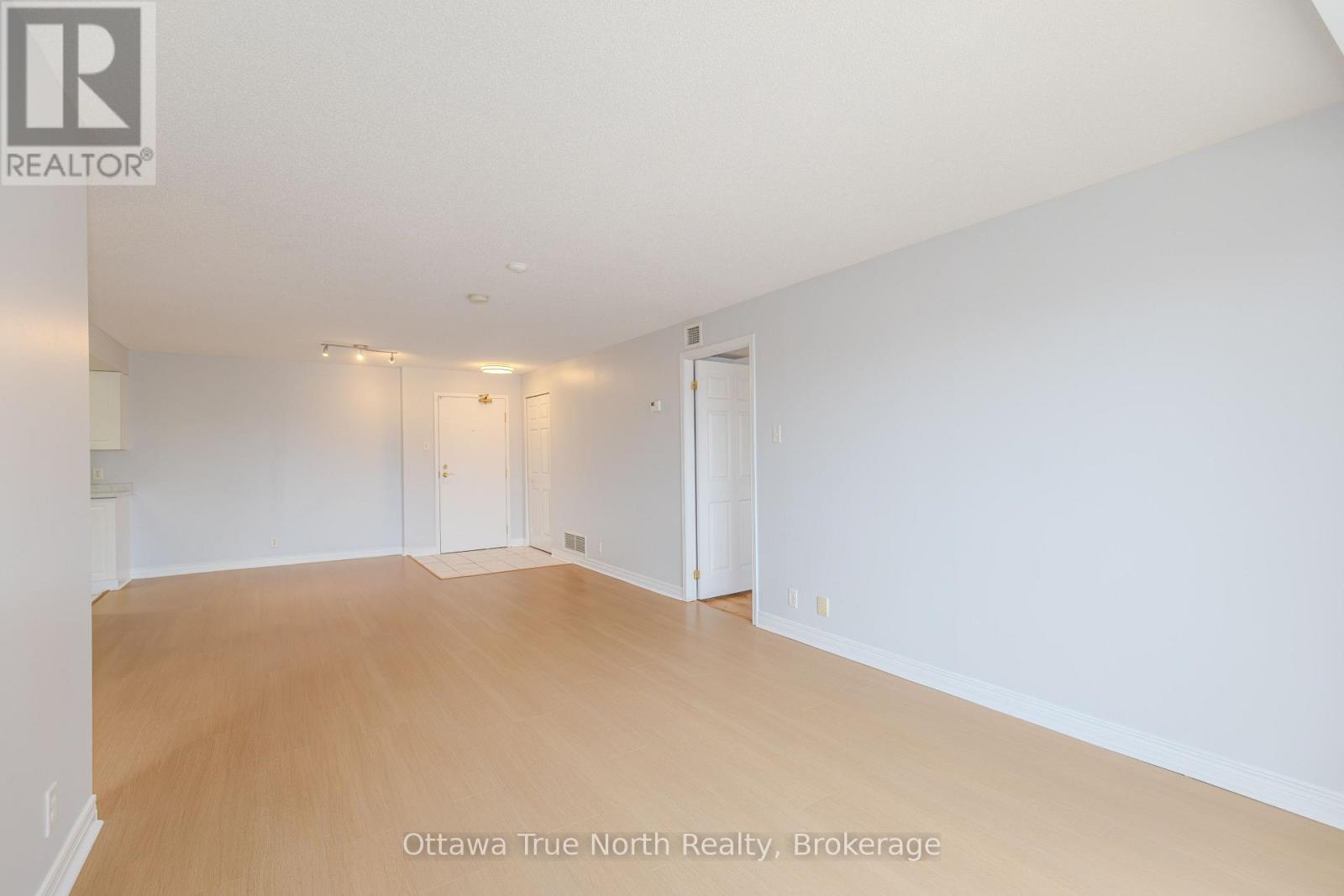 #507 429 SOMERSET STREET W - 27