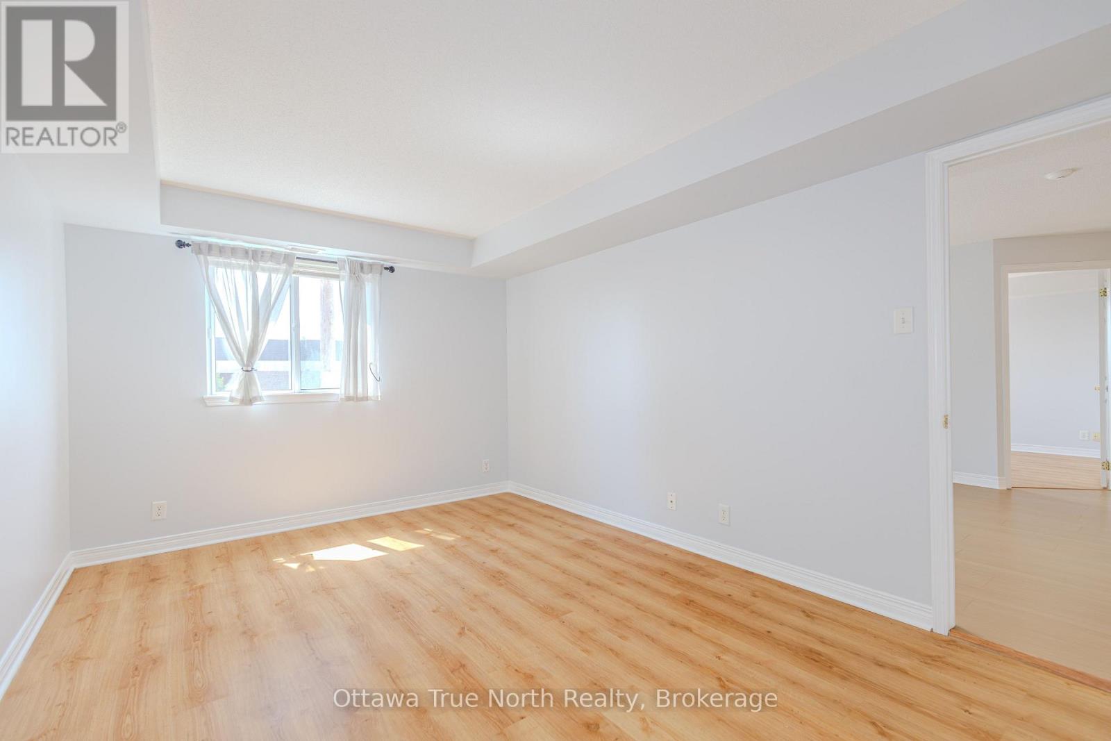 #507 429 SOMERSET STREET W - 30