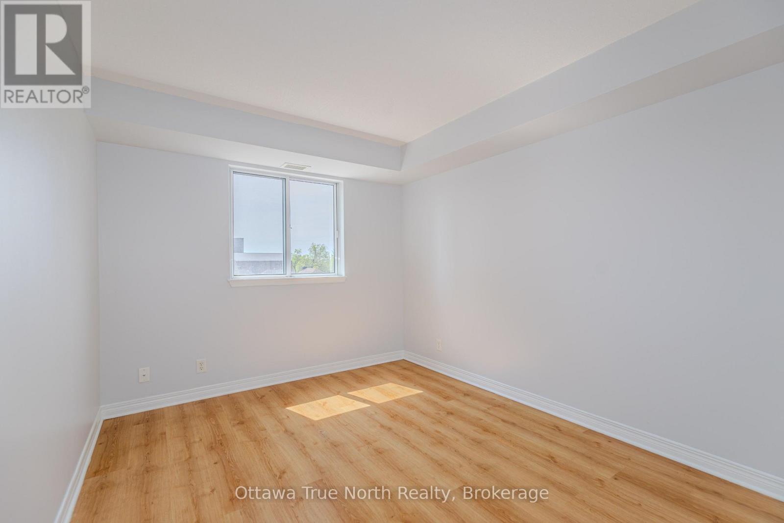 #507 429 SOMERSET STREET W - 34
