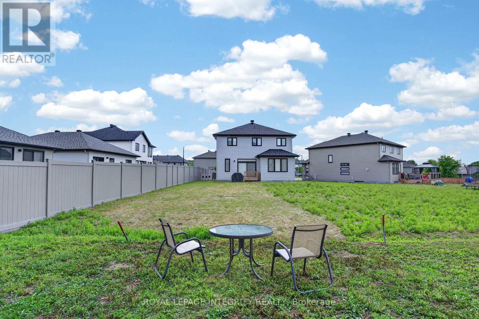 78 O DONOVAN DRIVE - 27