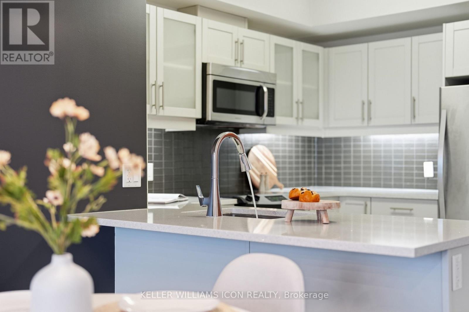 #2202 195 BESSERER STREET - 26