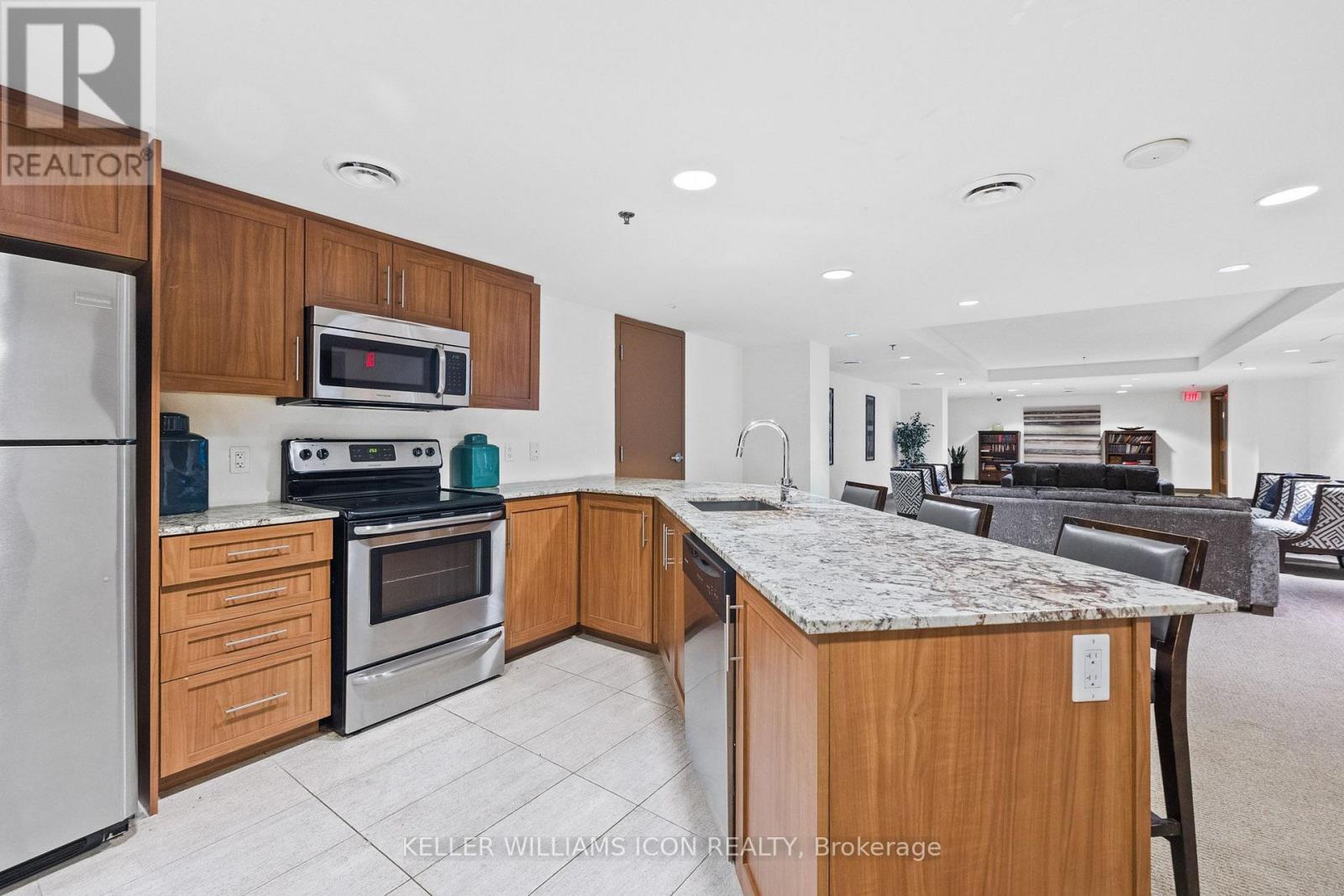 #2202 195 BESSERER STREET - 35